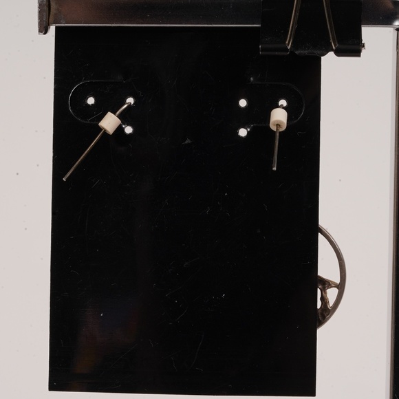 Gorgeous Vintage Sterling Silver Round Bird Themed Hanging Earrings - Picture 4 of 7